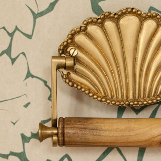 shell-brass-loo-roll-holder-close-up